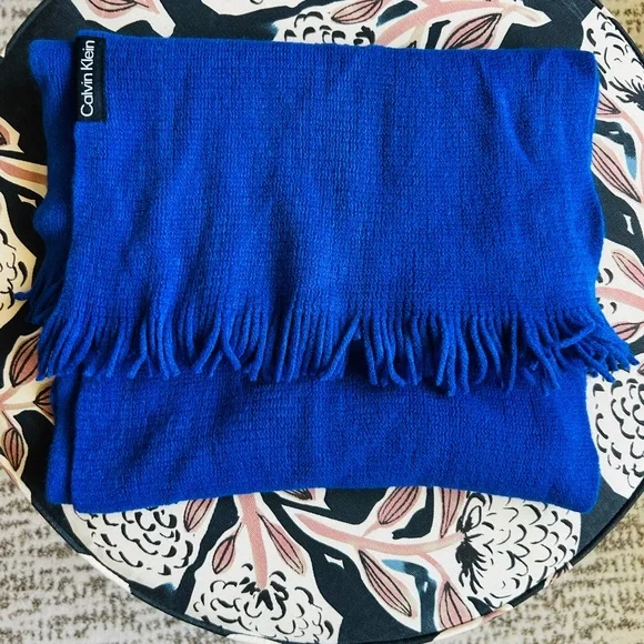 Calvin Klein Women's Foldover-Cuff Royal Blue Beanie & Scarf Set - Picture 5 of 7